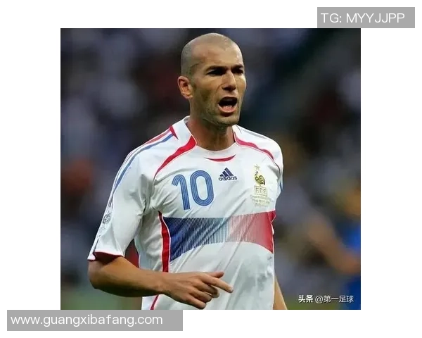 美国足球八号球星是谁 他在美国足球史上的地位与贡献解析